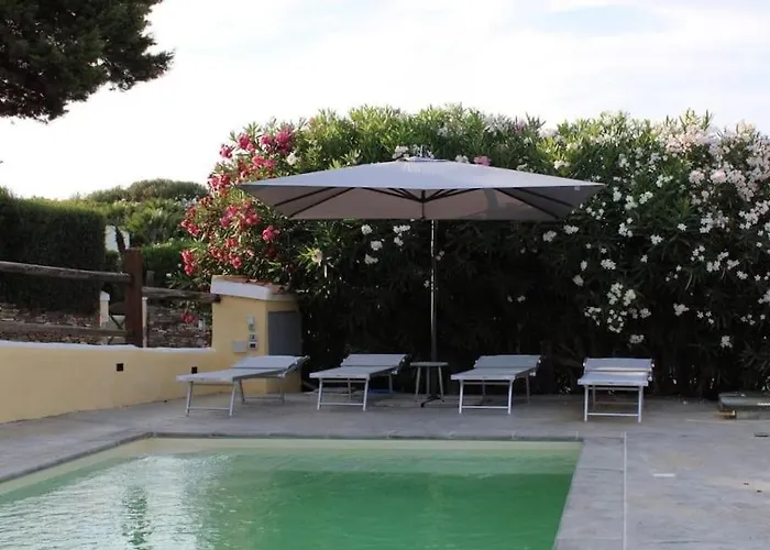 ヴィラ Nina - Lussuosa Con Piscina Privata A Stintino
